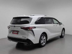 Toyota Sienna 2021 2.5L Hybrid Premium Edition - ფოტო 2
