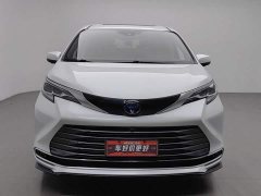 Toyota Sienna 2021 2.5L Hybrid Premium Edition - ფოტო 3