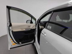 Toyota Sienna 2021 2.5L Hybrid Premium Edition - ფოტო 8