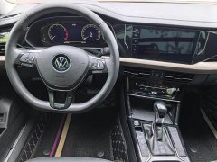 Volkswagen Passat 330TSI Luxury - ფოტო 14