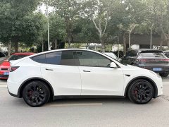 Tesla Model Y Long Range All-Wheel Drive - ფოტო 2