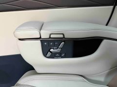 Toyota Vellfire Crown Hybrid 2.5L Executive Premier Edition - ფოტო 12