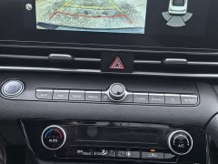 Hyundai Elantra 1.5L CVT Luxury - ფოტო 12