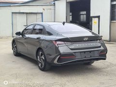 Hyundai Elantra 1.5L CVT Luxury - ფოტო 6
