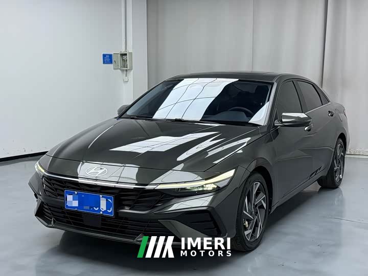 Hyundai Elantra 1.5L CVT Luxury