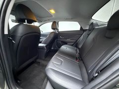 Hyundai Elantra 1.5L CVT Luxury - ფოტო 10