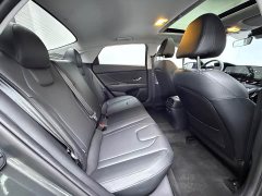 Hyundai Elantra 1.5L CVT Luxury - ფოტო 11