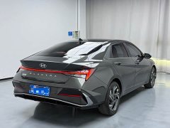 Hyundai Elantra 1.5L CVT Luxury - ფოტო 15