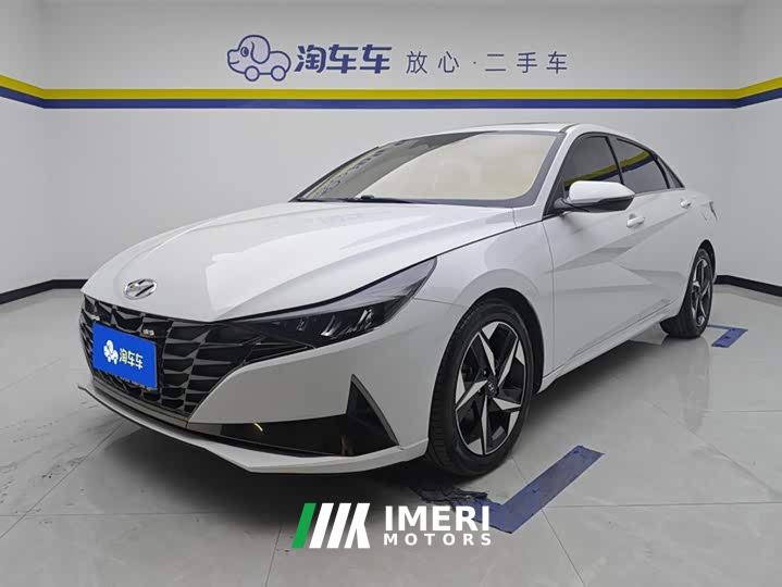Hyundai Elantra 1.5L CVT Luxury