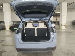 Li Auto i8 Standard Edition - ფოტო 6
