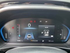 Ford Focus Sedan EcoBoost 180 Automatic ST Line - ფოტო 12