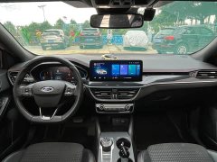 Ford Focus Sedan EcoBoost 180 Automatic ST Line - ფოტო 8
