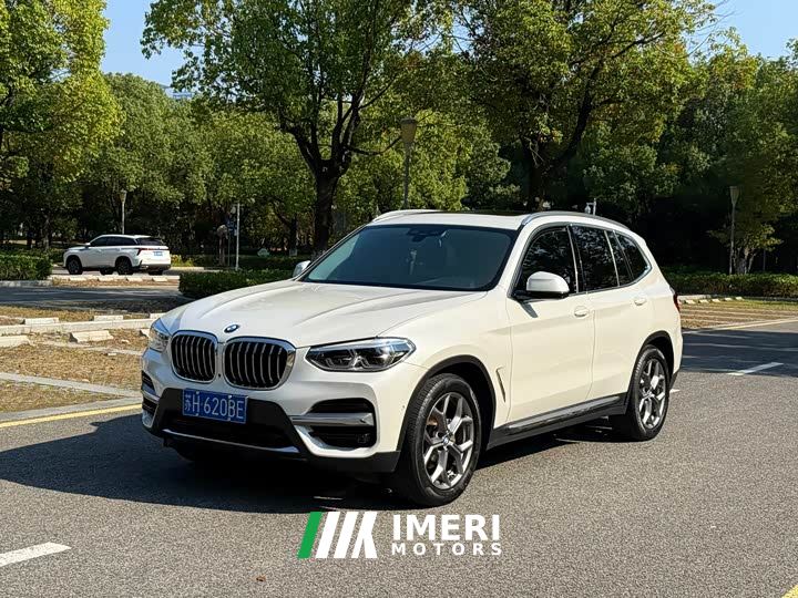 BMW X3 xDrive28i Luxury Package