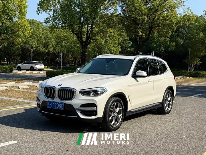 BMW X3 xDrive28i Luxury Package