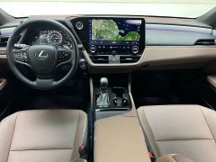 Lexus ES 300h Premium Edition - ფოტო 12