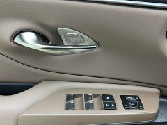 Lexus ES 300h Premium Edition - ფოტო 17