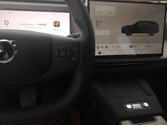 Volvo XC70 Plug-in Hybrid 2026 Two-Wheel Drive Long Range Core - ფოტო 12