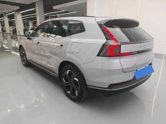 Volvo XC70 Plug-in Hybrid 2026 Two-Wheel Drive Long Range Core - ფოტო 6