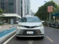 Toyota Sienna 2021 2.5L Hybrid Luxury - ფოტო 2