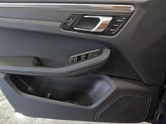 Porsche 2022 Macan 2.0T - ფოტო 10