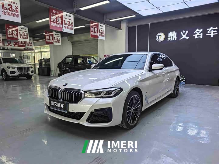 BMW 5 Series 530Li leading M sports package