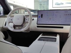 Li Auto Ideal L8 Ultra - ფოტო 17