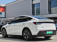 Tesla Model Y Rear-Wheel Drive - ფოტო 8