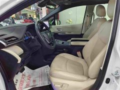 Toyota Sienna 2021 2.5L Hybrid Premium Edition - ფოტო 4