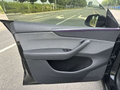 Tesla Model Y Rear-Wheel Drive - ფოტო 7