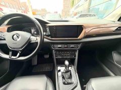 Volkswagen Touareg 2021 280TSI FWD Luxury - ფოტო 4