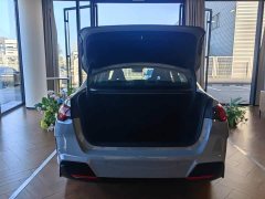 BMW 2 Series 225L M Sport Midnight Edition Package - ფოტო 6