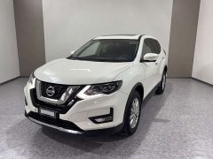Nissan Qashqai Classic 2.0L FWD Smart Connect Premium Edition - ფოტო 1