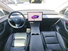 Tesla Model Y Rear-Wheel Drive - ფოტო 9