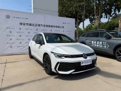 Volkswagen Golf 2025 300TSI R-Line - ფოტო 3