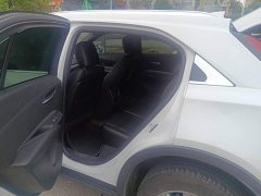 Cadillac XT4 28T FWD Luxury - ფოტო 11