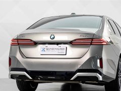 BMW 5 Series 525Li M Sport Package - ფოტო 7