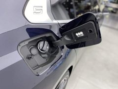 BMW 5 Series Facelift 530Li Premier M Sport Package - ფოტო 14