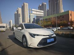 Toyota Corolla 2022 Hybrid 1.8H E-CVT Luxury - ფოტო 3