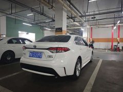 Toyota Corolla 2022 Hybrid 1.8H E-CVT Luxury - ფოტო 4