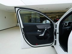 Mercedes-Benz A-Class 2023 A 200 L Fashion Edition - ფოტო 19