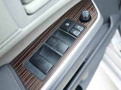 Toyota Grevias 2.5L Hybrid Luxury - ფოტო 10
