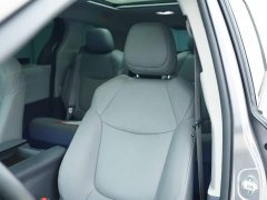 Toyota Grevias 2.5L Hybrid Luxury - ფოტო 12