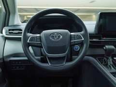 Toyota Grevias 2.5L Hybrid Luxury - ფოტო 16