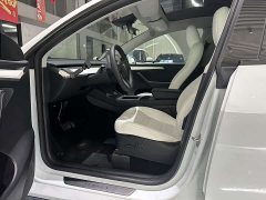 Tesla Model Y Rear-Wheel Drive - ფოტო 11