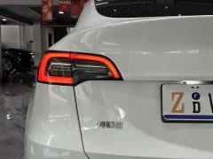 Tesla Model Y Rear-Wheel Drive - ფოტო 16
