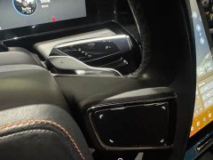 HiPhi X Founder Edition 6-Seater - ფოტო 17