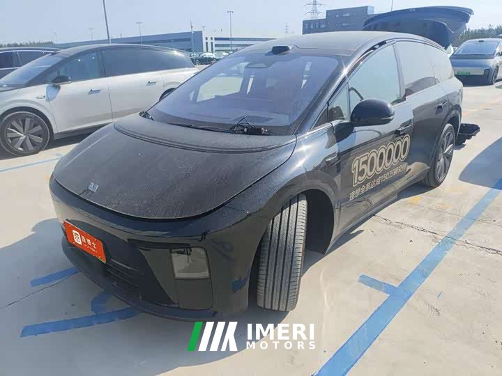 Li Auto i8 Standard Edition - ავტომობილი ჩინეთიდან