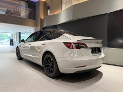 Tesla Model 3 2022 Rear-Wheel Drive - ფოტო 4