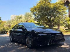 Toyota Camry Hybrid 2.0L HGVP Luxury - ფოტო 1