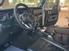 Jeep Wrangler 2.0T Sahara Four-Door - ფოტო 4